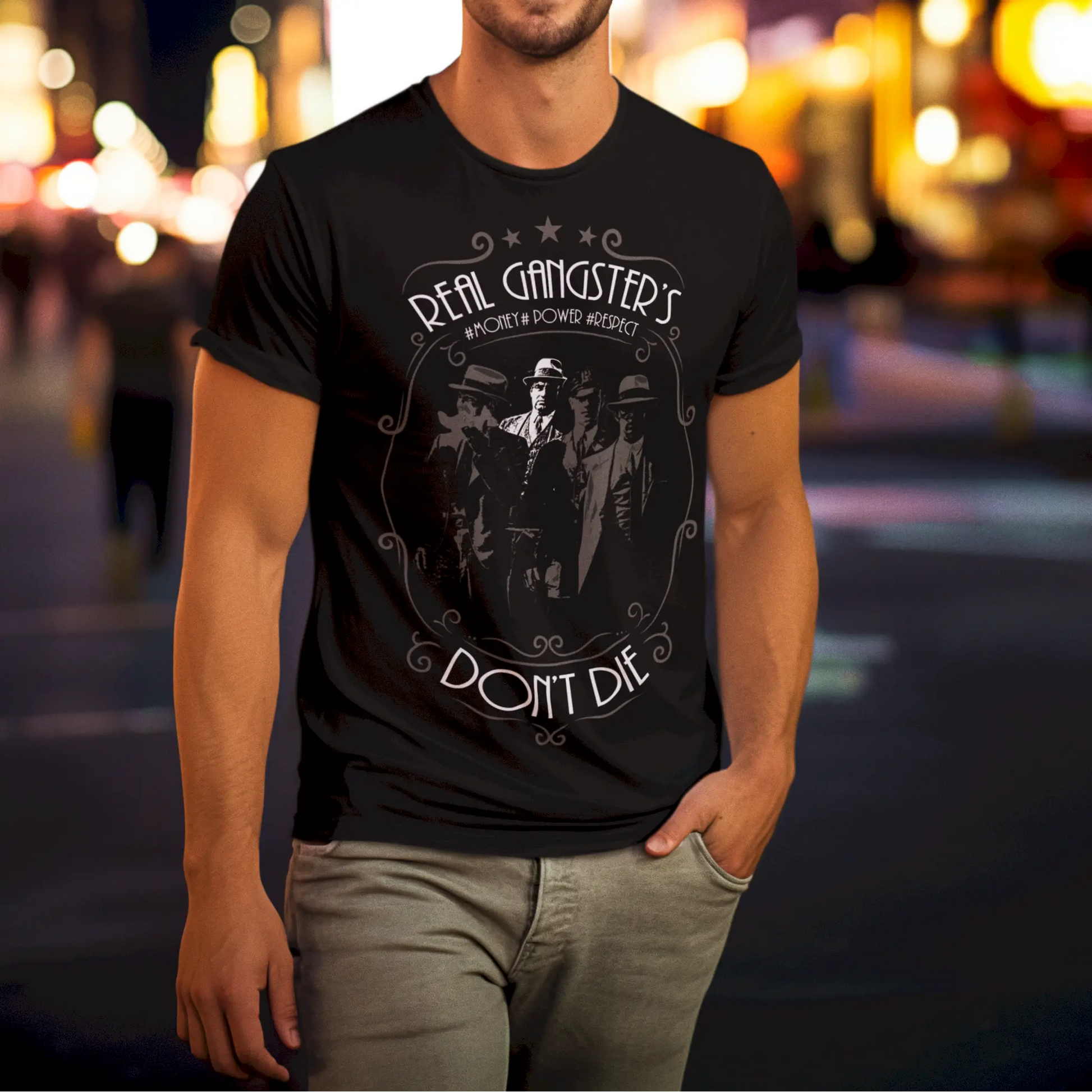 A black t-shirt with a vintage mafia-style gangster design – Μαύρο μπλουζάκι με ρετρό σχέδιο μαφίας