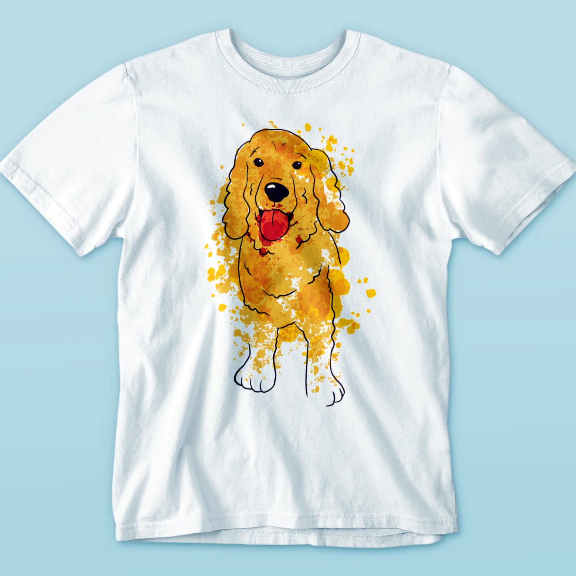 A minimal white tee with an expressive watercolor Cocker design, perfect for pet lovers — Μια μίνιμαλ λευκή μπλούζα με εκφραστικό σχέδιο Cocker σε υδατογραφία, ιδανική για φιλόζωους.