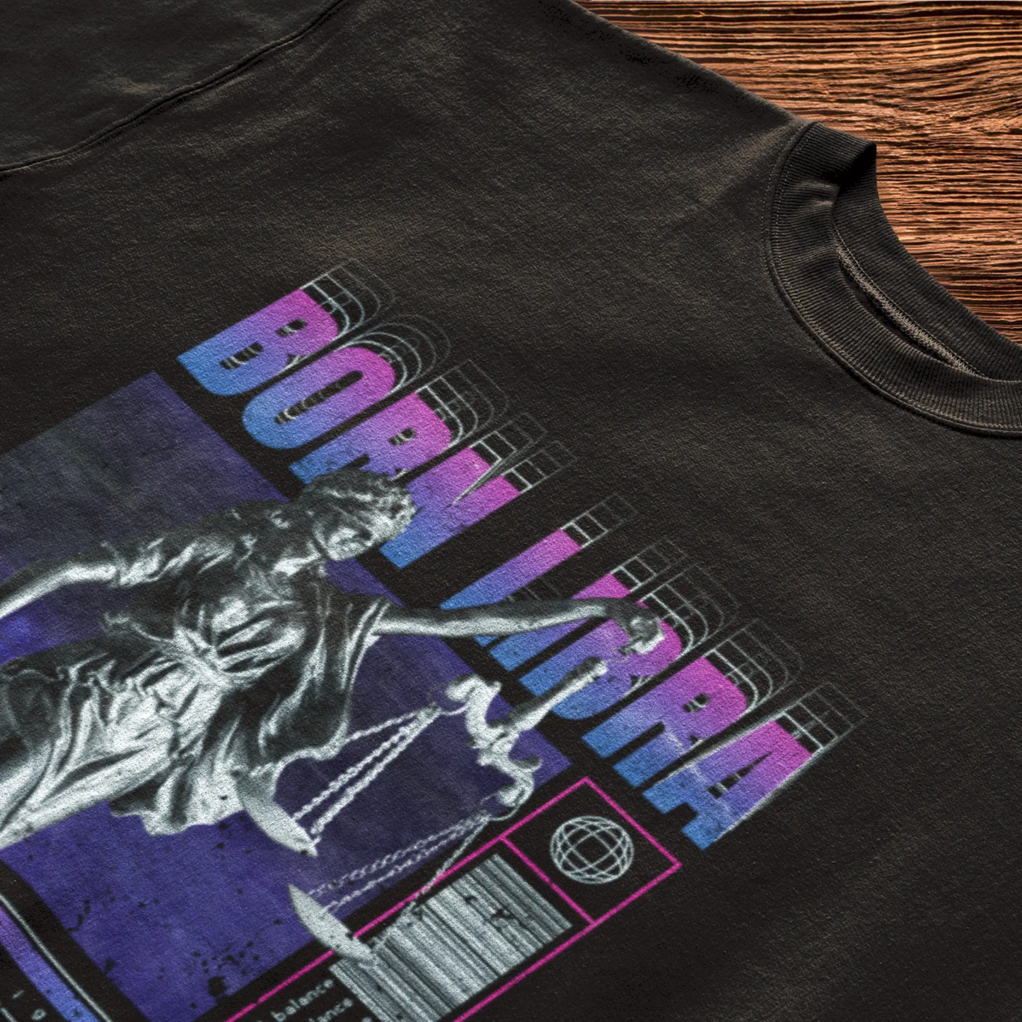 Black air sign apparel with aesthetic typography emphasizing Libra's constant pursuit of harmony and equilibrium / Μαύρο air sign ρούχο με αισθητική τυπογραφία που δίνει έμφαση στη συνεχή αναζήτηση αρμονίας και ισορροπίας του Ζυγού