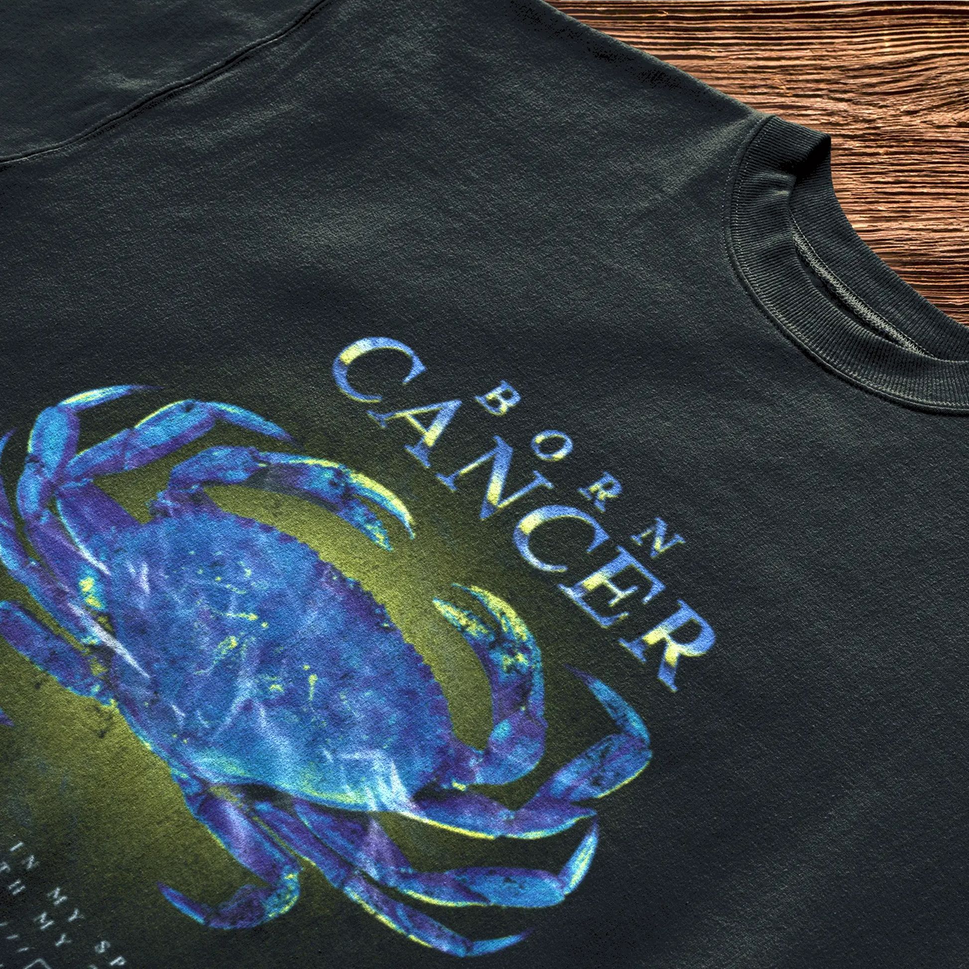 Black astrology apparel with cancer crab symbolism and bold statement about protecting personal space and time / Μαύρο αστρολογικό ρούχο με συμβολισμό καβουριού Καρκίνου και τολμηρή δήλωση για προστασία προσωπικού χώρου και χρόνου