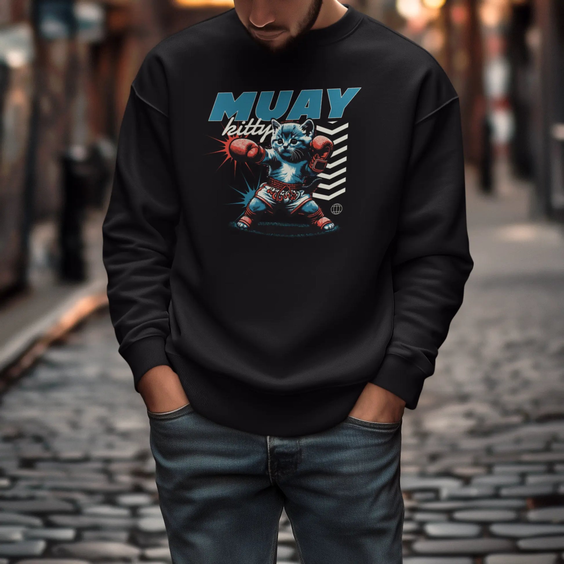 Black crewneck sweatshirt with Muay Kitty graphic – Μαύρο φούτερ λαιμόκοψη με γατάκι μαχητής thai boxing