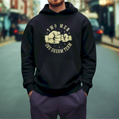 Black hoodie with a striking "father-son team" quote, offering warmth and unity / Μαύρο hoodie με δυναμικό μήνυμα, συνδυάζοντας άνεση και ενότητα.