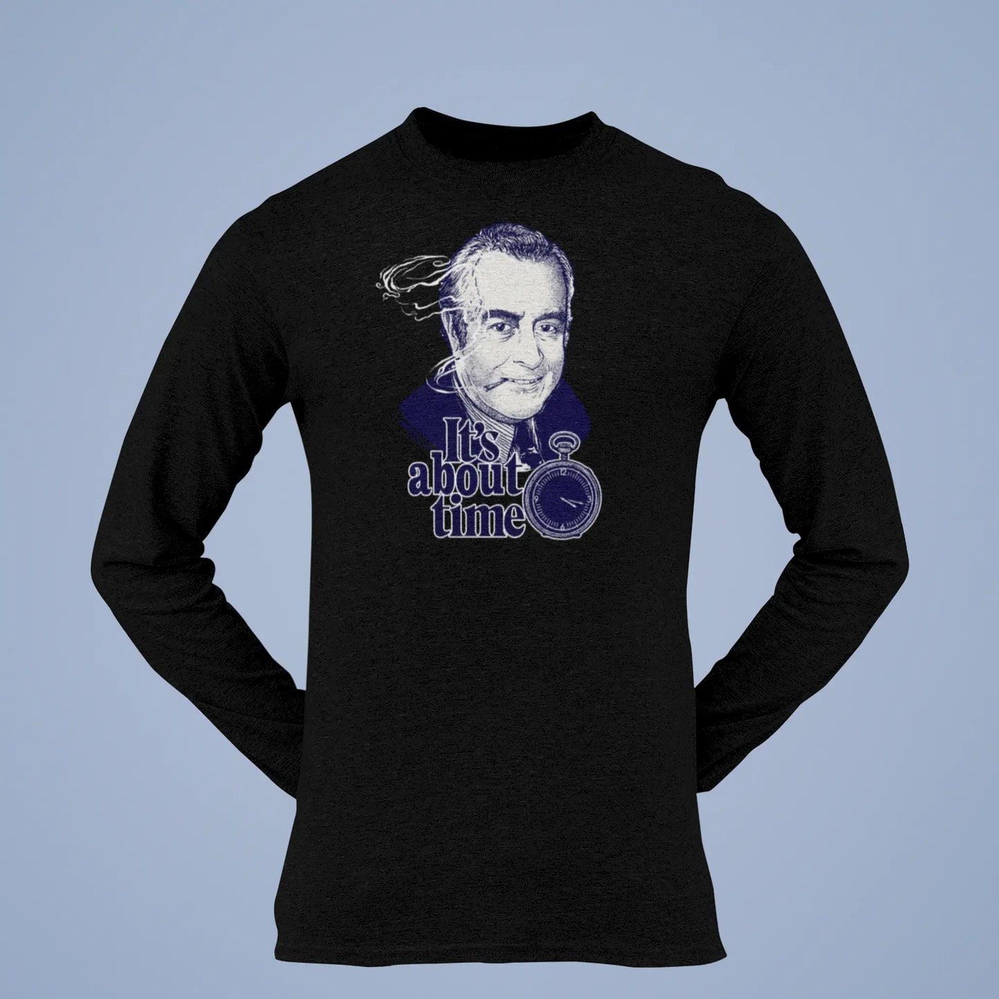 Black long sleeve shirt featuring the noir-style portrait illustration on the front. — Μαύρη μακρυμάνικη μπλούζα που φέρει την εικονογράφηση πορτρέτου σε στυλ νουάρ στο μπροστινό μέρος