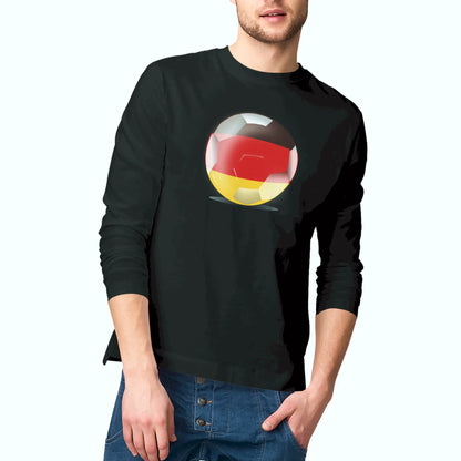 Black long sleeve tee featuring Germany football – iconic and strong.
Μαύρη μακρυμάνικη με ποδοσφαιρική μπάλα Γερμανίας – εμβληματική και δυναμική.