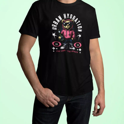 Black minimalist t-shirt displaying the colorful Urban Hydration Bear illustration on the chest. — Μαύρο μινιμαλιστικό t-shirt που εμφανίζει την πολύχρωμη εικονογράφηση Urban Hydration Bear στο στήθος