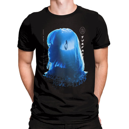 Black t-shirt showcasing artistic freediving journey from darkness to light | Μαύρο μπλουζάκι που απεικονίζει καλλιτεχνικό ταξίδι ελεύθερης κατάδυσης από το σκοτάδι στο φως