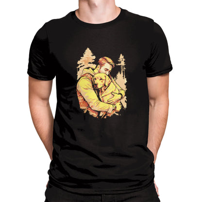 Bold black shirt featuring an intimate illustration of man’s best friend in his arms – Μαύρη μπλούζα με τρυφερό σχέδιο που δείχνει τον καλύτερο φίλο του ανθρώπου στην αγκαλιά του.