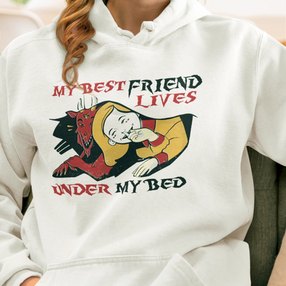 Bright white hoodie showing friendship that never judges only supports - Φωτεινό λευκό φούτερ κουκούλα που δείχνει φιλία που ποτέ δεν κρίνει μόνο υποστηρίζει