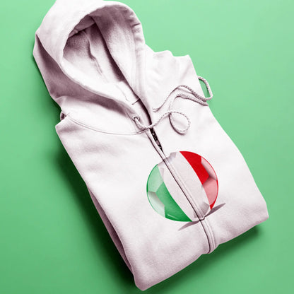 Crisp white zip hoodie showcasing Italian football identity. | Καθαρό λευκό zip hoodie με Ιταλική ποδοσφαιρική ταυτότητα.