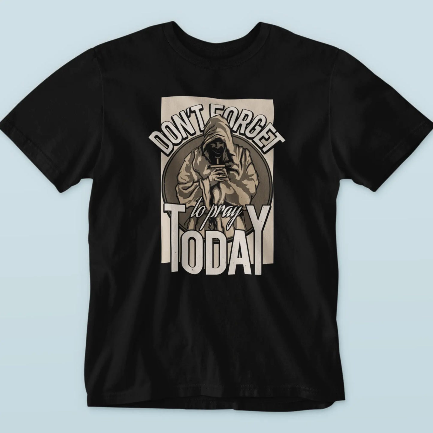 Dark casual tee with a bold christian faith illustration in a grunge woodcut style. — Σκουρόχρωμο καθημερινό t-shirt με μια έντονη χριστιανική εικονογράφηση πίστης σε grunge στυλ ξυλογραφίας