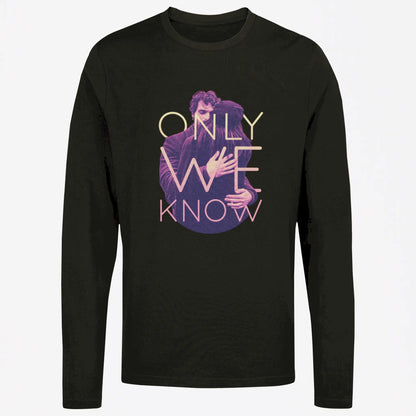 Dark long sleeve tee honoring private world couples build together through love - Σκούρο μακρυμάνικο μπλουζάκι που τιμά τον ιδιωτικό κόσμο που χτίζουν μαζί ζευγάρια μέσω αγάπης