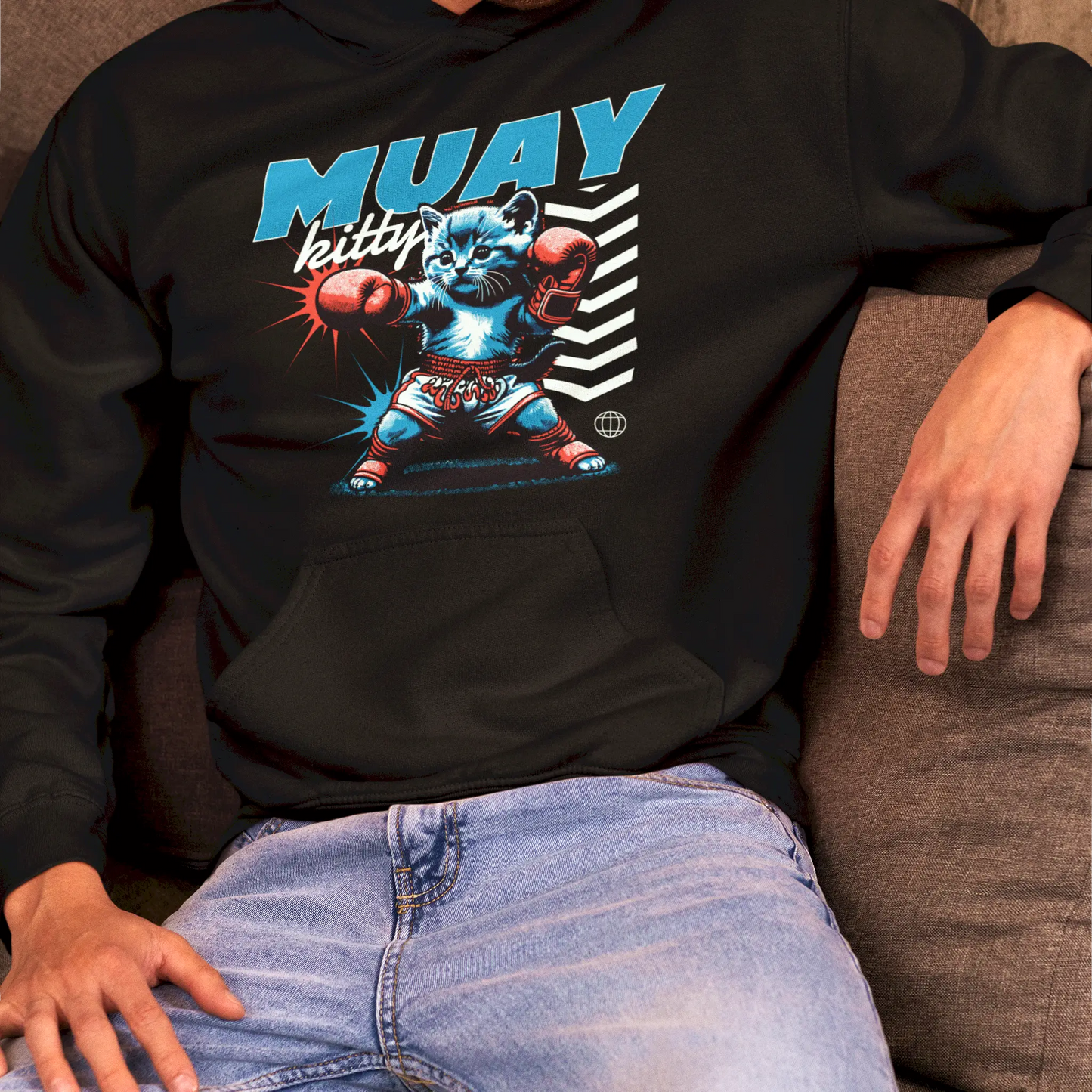 Funny fighter kitten on black hoodie – Μαύρο φούτερ κουκούλα με αστεία γάτα-πυγμάχος