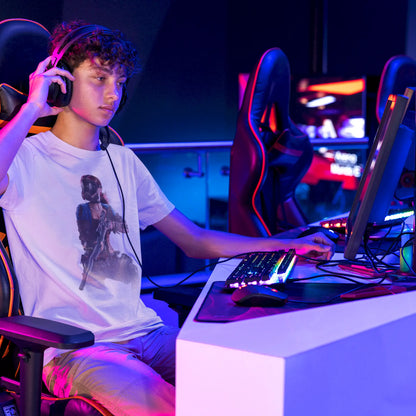 H1Z1 zombie shooter design, printed on a crisp white tee – για σένα που ξέρεις να επιβιώνεις και να ξεχωρίζεις στο gaming