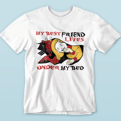 Heartwarming friendship illustration showing monster's tender protective gesture during bedtime on a white tee - Συγκινητική φιλία που δείχνει τρυφερή, αστεία και προστατευτική χειρονομία πάνω σε λευκό μπλουζάκι