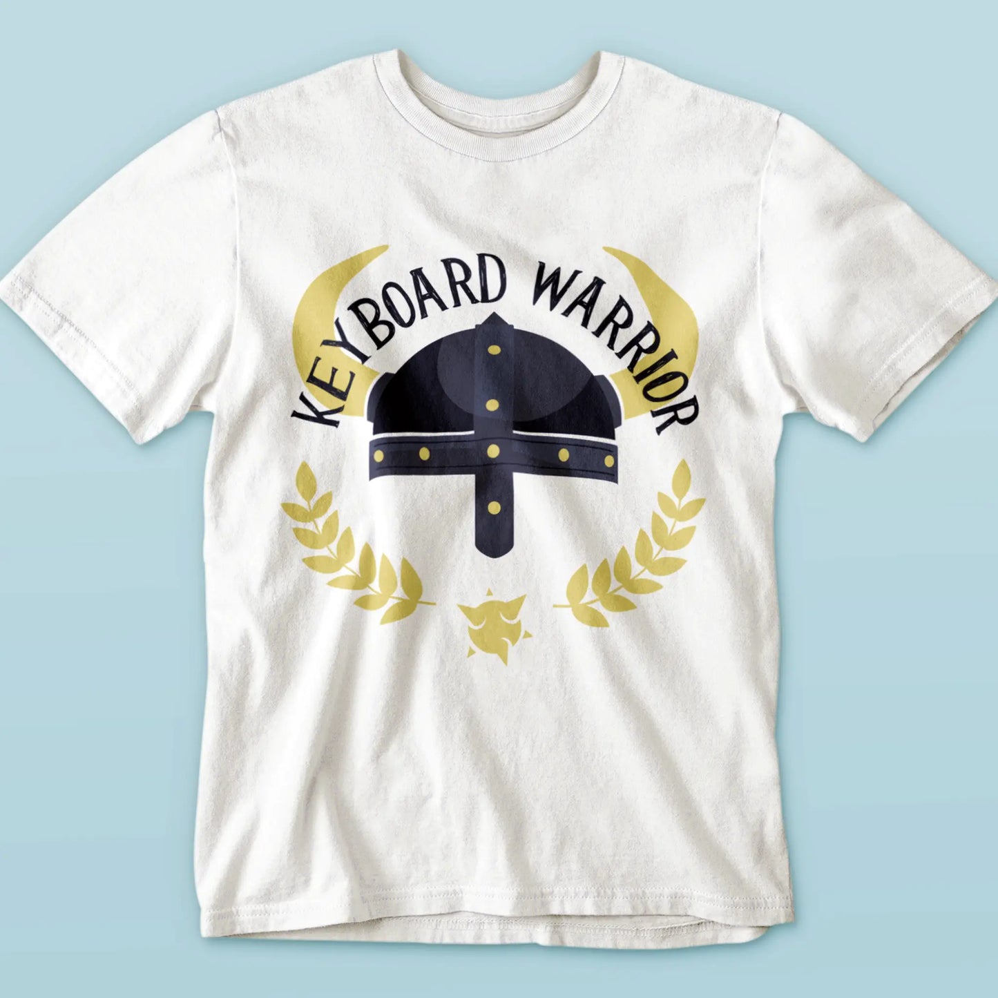 Keyboard Warrior helmet design on white tee - Κράνος πολεμιστή πληκτρολογίου σε λευκό t-shirt για gaming enthusiasts