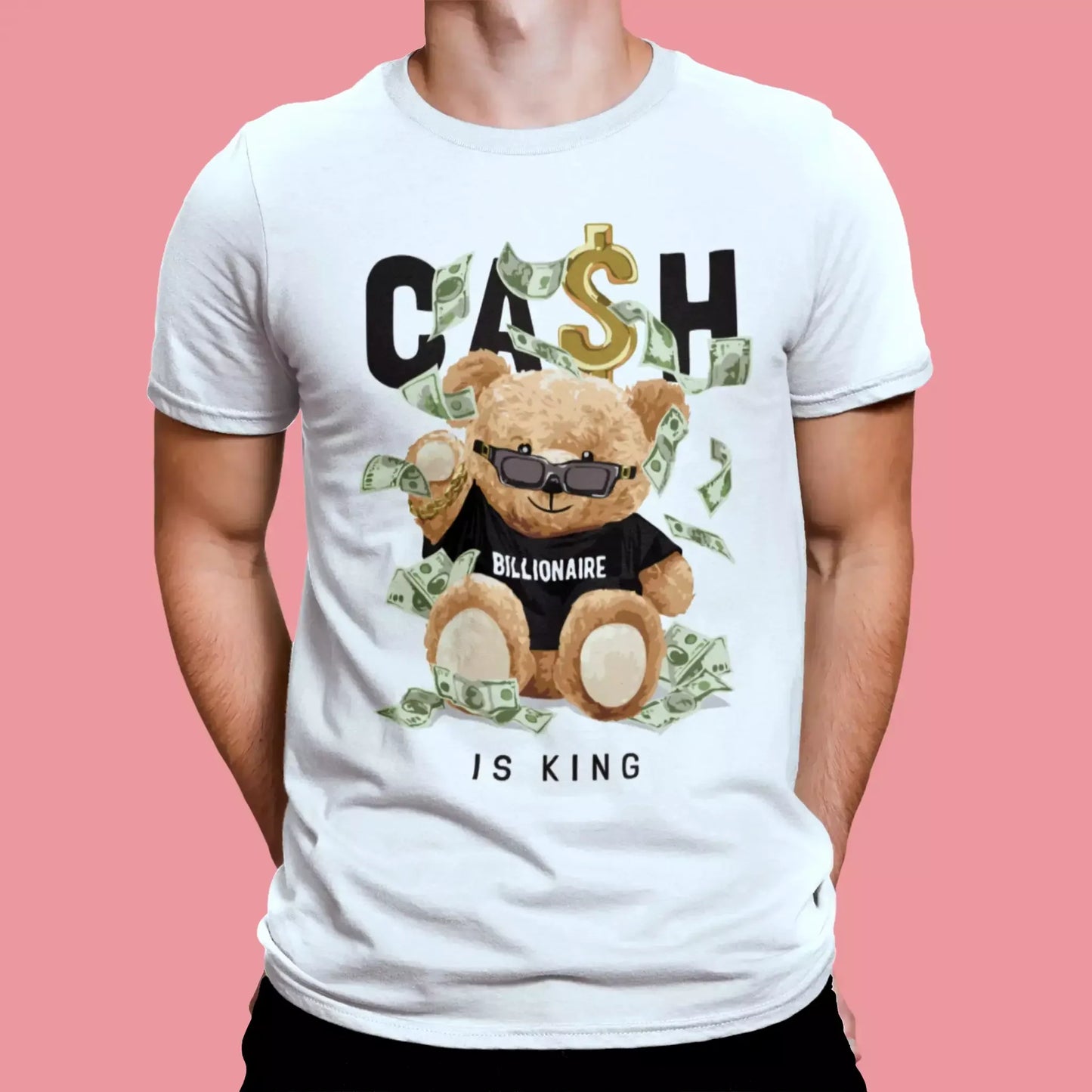 Minimal white shirt with a money-holding bear graphic, perfect for expressing ambition – Λευκή μπλούζα με σχέδιο αρκούδου που κρατά χρήματα, ιδανική για να εκφράσεις φιλοδοξία