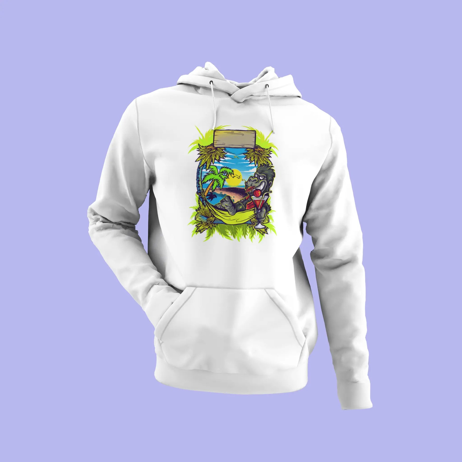 Modern white hoodie with a prominent multicolored gorilla illustration on the chest. — Μοντέρνο λευκό hoodie με μια εμφανή πολύχρωμη εικονογράφηση γορίλα στο στήθος