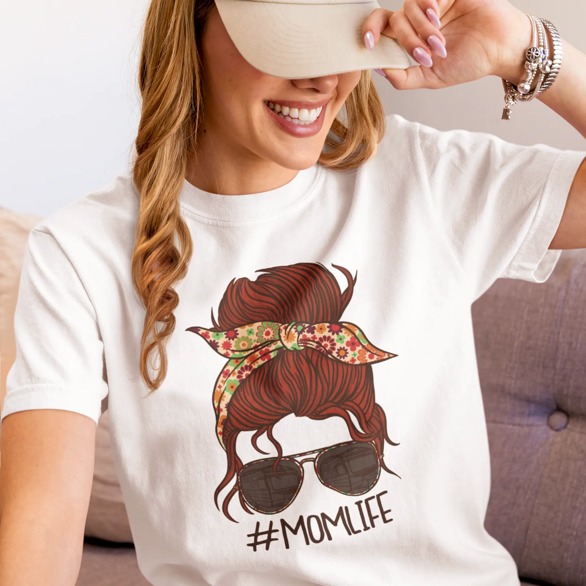 #MomLife retro sunglasses design on white t-shirt | #MomLife ρετρό σχέδιο με γυαλιά σε λευκό t-shirt