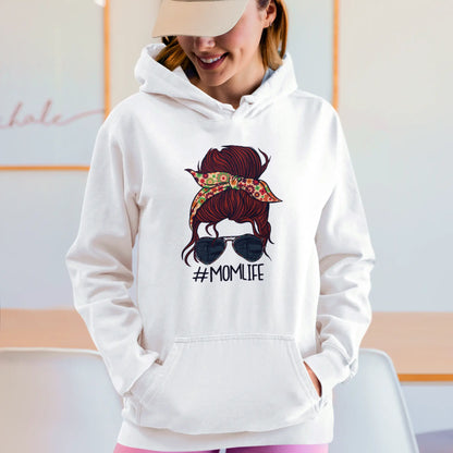 Momlife floral bandana graphic on white hoodie | Σχέδιο MomLife με μπαντάνα σε λευκό hoodie