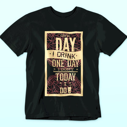Playful black tee showing two beers and humorous quote – Παιχνιδιάρικο μαύρο μπλουζάκι με δύο μπύρες και χιουμοριστικό quote