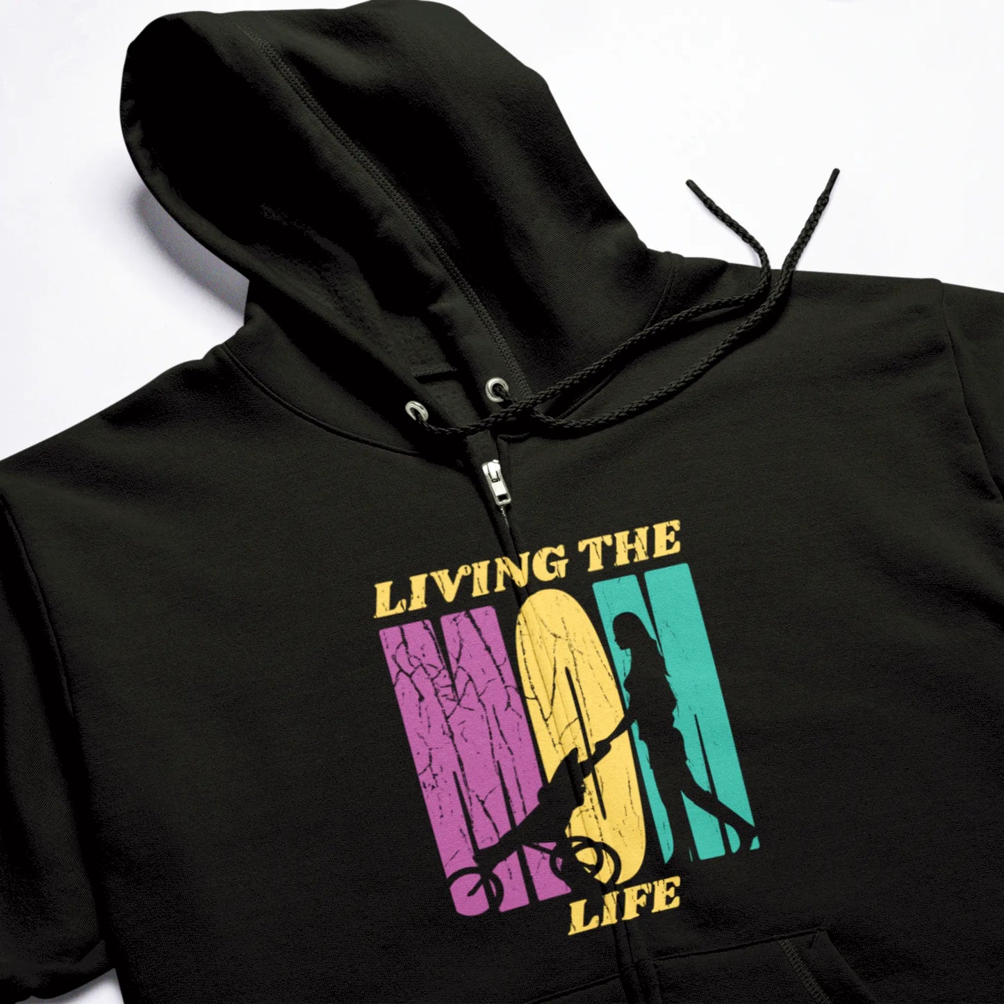 Practical black zip hoodie for quick park walks with baby / Πρακτική ζακέτα σε μαύρο χρώμα για γρήγορες βόλτες στο πάρκο με μωρό