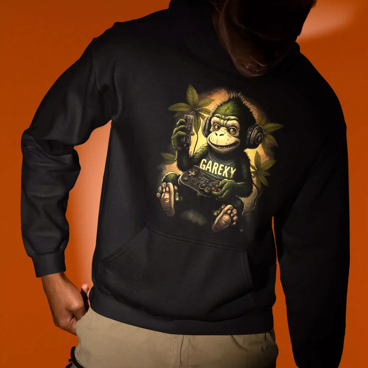 Premium black streetwear hoodie with the iconic halftone jungle gamer design. — Premium μαύρο streetwear hoodie με το εμβληματικό σχέδιο jungle gamer halftone