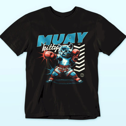 Retro boxing kitten graphic on black tee – Μαύρο t-shirt με αστείο σχέδιο γατάκι-μαχητής Muay Thai