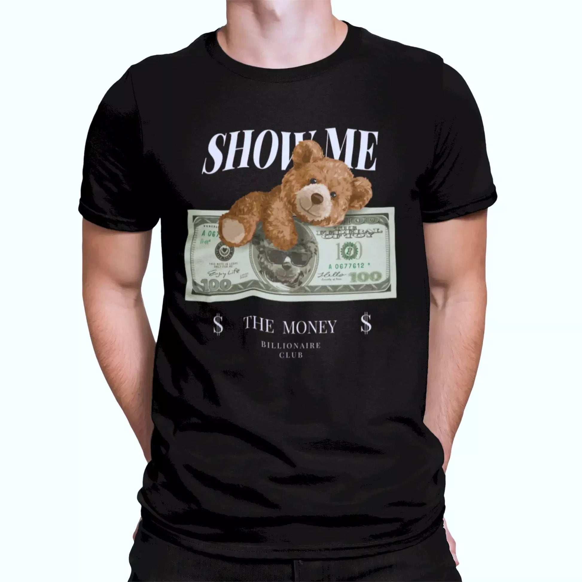 Street-ready black t-shirt featuring rich teddy flexing power and wealth – Μαύρο t-shirt για streetwear εμφανίσεις με αρκούδο που δείχνει δύναμη, χρήμα και πλούτο