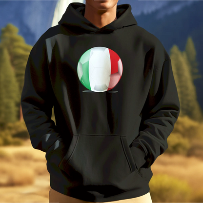 Street-style black hoodie featuring Italy flag football art. | Hoodie σε street-style με σχέδιο ποδοσφαιρικής μπάλας Ιταλίας.