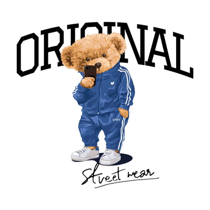 Street fashion teddy bear in blue tracksuit using a smartphone – Αρκουδάκι με μπλε φόρμα και κινητό τηλέφωνο, ιδανικό για urban streetwear lovers_result