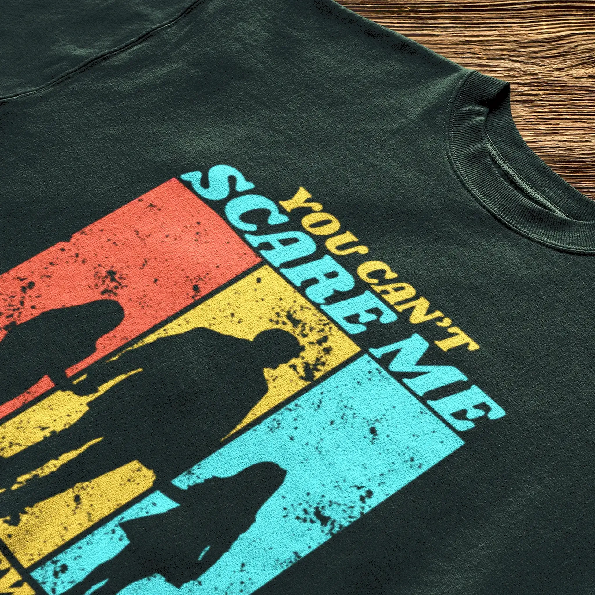 Stylish black tee featuring a striking dad quote, perfect for casual outings or humorous family moments / Μοντέρνο μαύρο t-shirt με αστείο σλόγκαν για πατέρα, τέλειο για καθημερινές εξόδους.