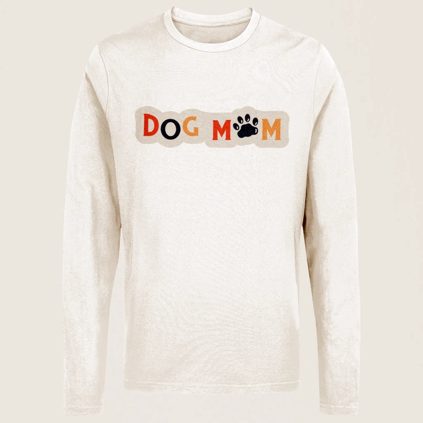 This white long sleeve shirt embodies both softness and devotion through its gentle colors and bold paw symbol – Αυτό το λευκό μακρυμάνικο μπλουζάκι εκφράζει τρυφερότητα και αφοσίωση μέσα από τα απαλόχρωμα στοιχεία και το έντονο πατουσάκι.