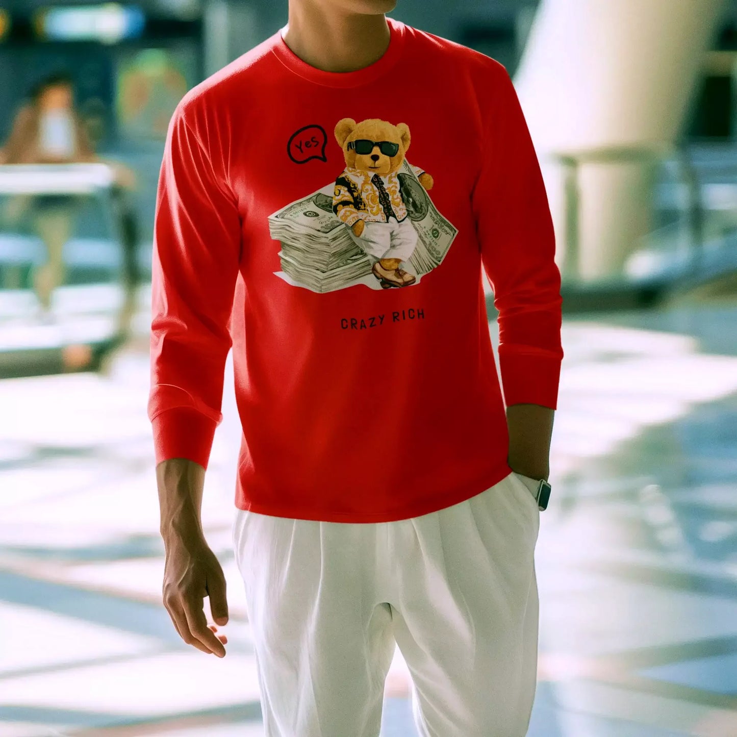 Vibrant red long-sleeve tee showcasing a rich teddy bear, για εσένα που θέλεις να προσθέσεις χρώμα και στυλ στην εμφάνισή σου.