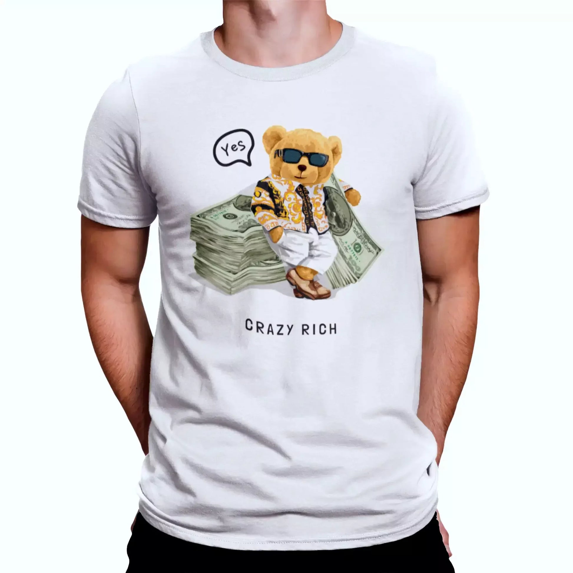 Vibrant white tee featuring a wealthy teddy bear, ιδανικό για εσένα που αγαπάς το πάθος και την πολυτέλεια.