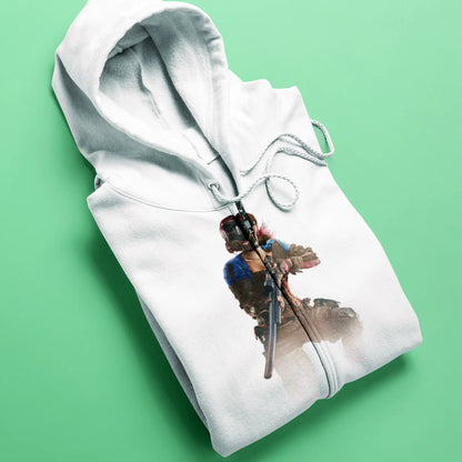 White H1Z1 zip-up hoodie με post-apocalyptic theme – ιδανικό για gamers που ξέρουν να επιβιώνουν.
