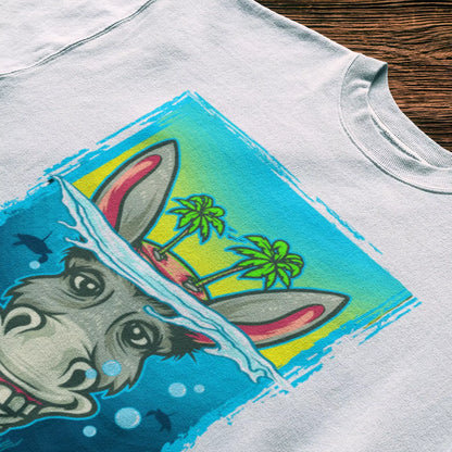 White Light-toned tee with humor and a graphic donkey – Ανοιχτόχρωμο μπλουζάκι με χιούμορ και εικονογραφημένο γάιδαρο