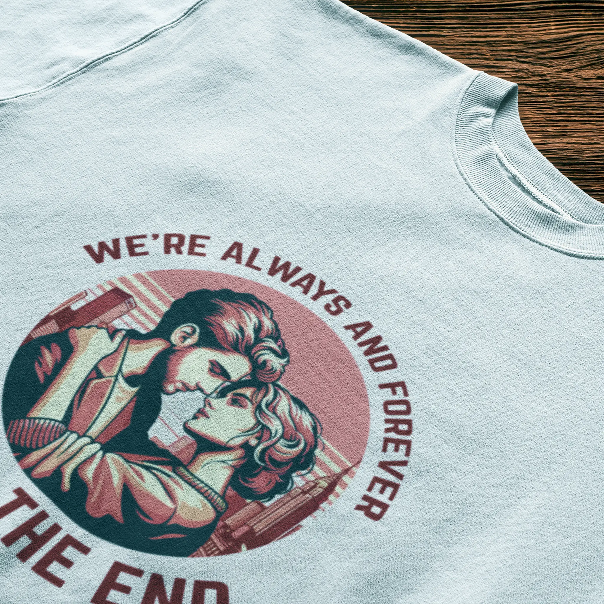 White Passionate graphic tee for couples featuring a man and a woman in an intimate moment, symbolizing eternal love / Λευκό Μπλουζάκι με παθιασμένο σχέδιο για ζευγάρια, που απεικονίζει μια στιγμή οικειότητας.
