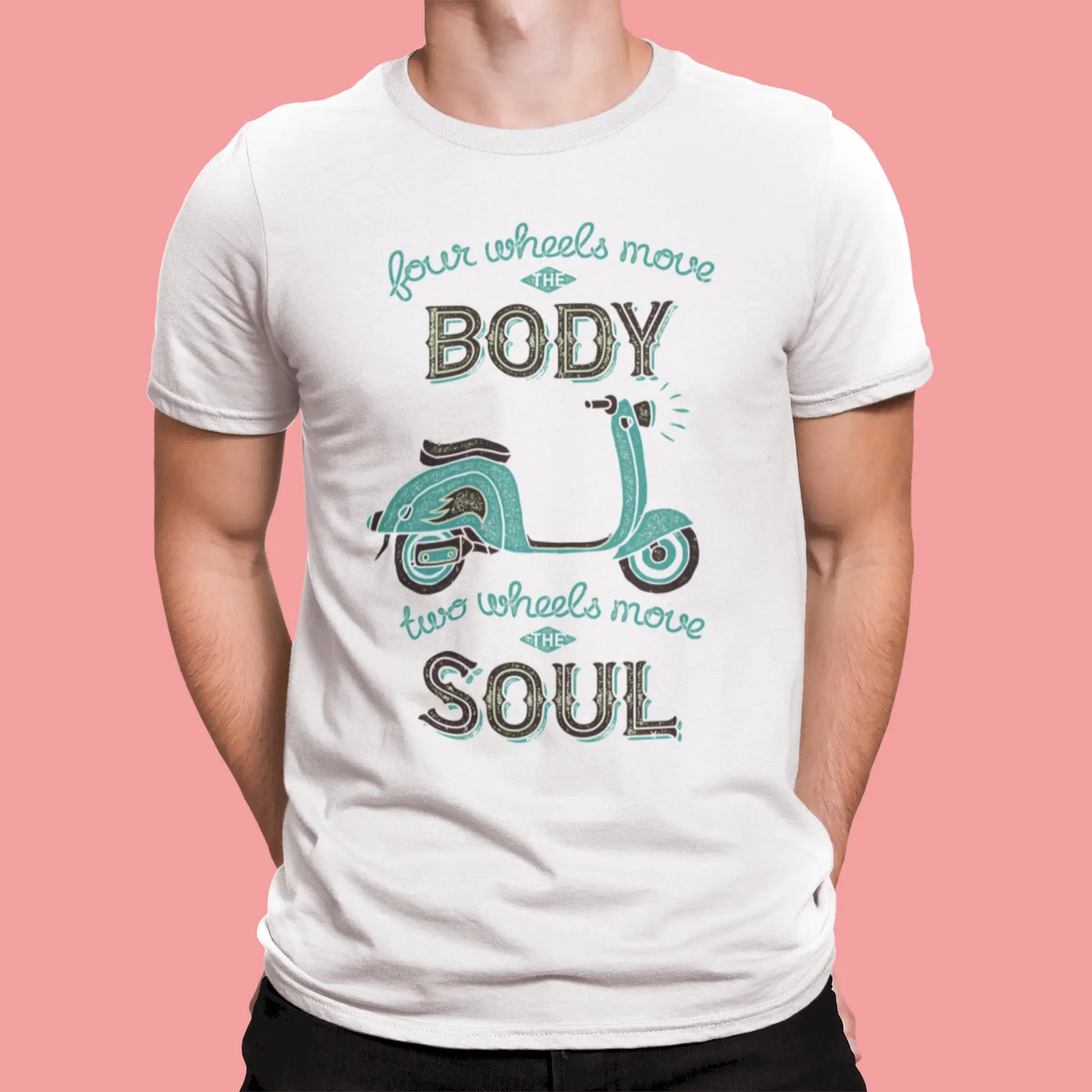 White casual tee featuring retro vespa artwork - Άσπρο μπλουζάκι με vintage μοτοσικλέτα print