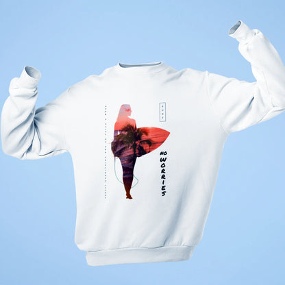 White crewneck sweatshirt with sunset surfer girl silhouette – Λευκό φούτερ με σιλουέτα κοριτσιού σέρφερ στο ηλιοβασίλεμα
