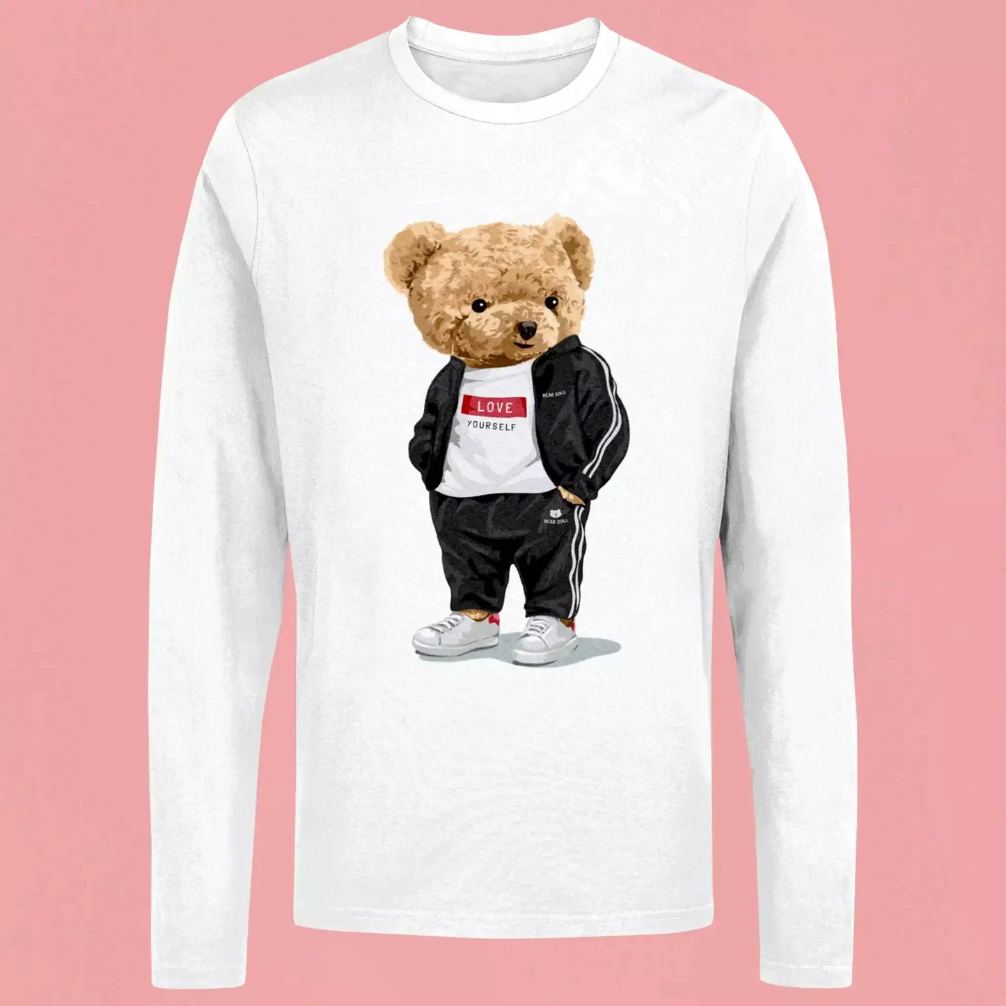 White long sleeve shirt with cute teddy in sporty outfit – λευκή μακρυμάνικη μπλούζα με teddy αθλητικό στυλ