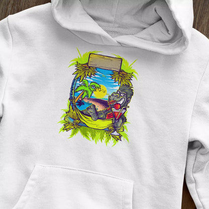 White pullover sweatshirt with a hood showcasing the witty street art ape portrait. — Λευκό φούτερ με κουκούλα που αναδεικνύει το έξυπνο street art πορτρέτο του πιθήκου