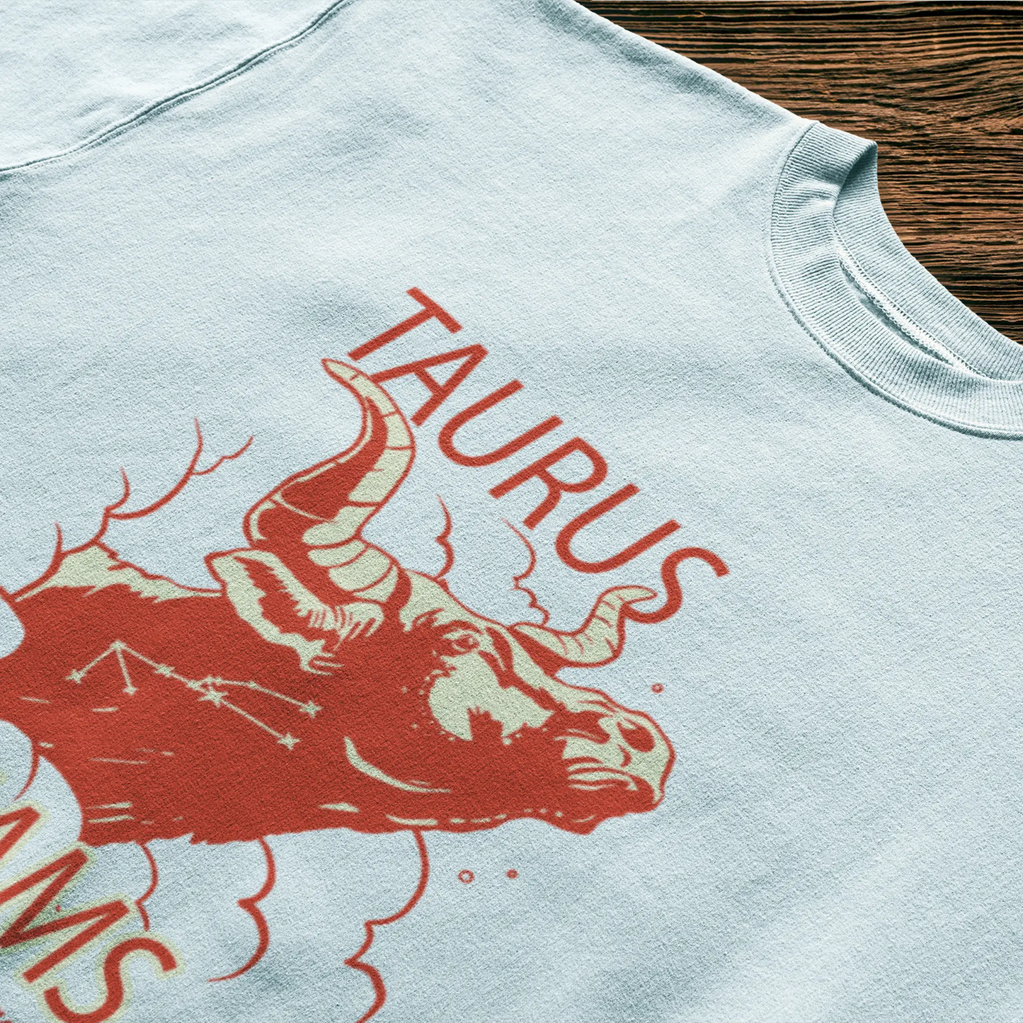 White tee Taurus zodiac shirt for mystical nights and celestial inspiration / Κοντομάνικο μπλουζάκι με ζώδιο Ταύρος για μυστικιστικές νύχτες και ουράνια έμπνευση