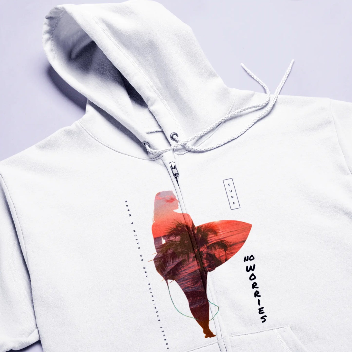 White zip hoodie with sunset surfer girl and tropical ocean vibes – Λευκό zip hoodie με κορίτσι σέρφερ στο ηλιοβασίλεμα και τροπική αύρα