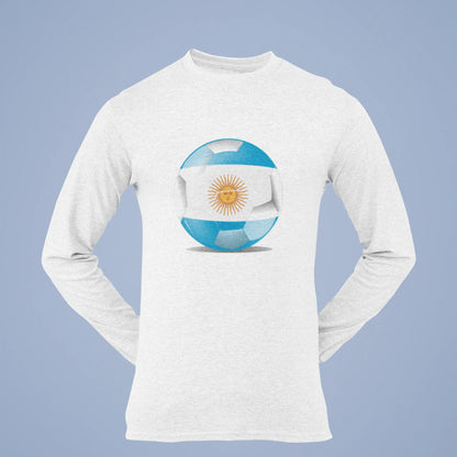 Football and heritage meet in this Argentina-themed white long sleeve tee – Το ποδόσφαιρο συναντά την παράδοση σε αυτό το λευκό μακρυμάνικο σχέδιο